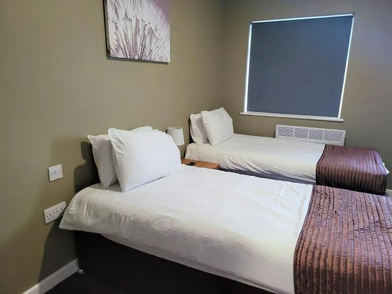 The Oakwood Hotel By Roomsbooked Gloucester Reino Unido